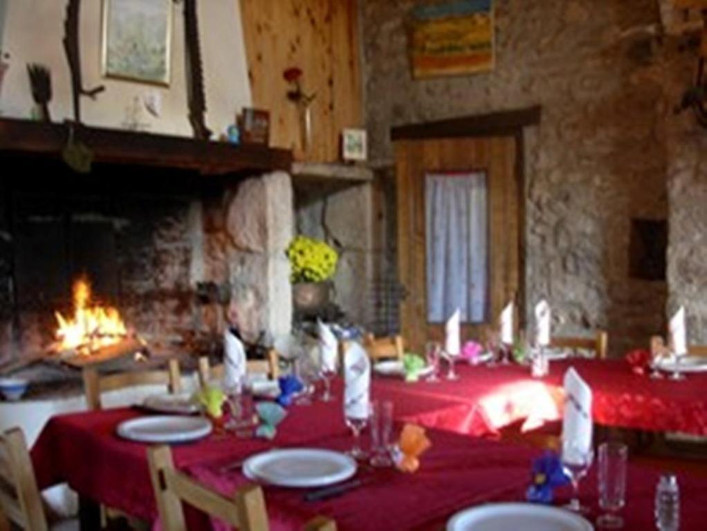 Ferme Auberge La Tindelle La Cresse Exteriör bild